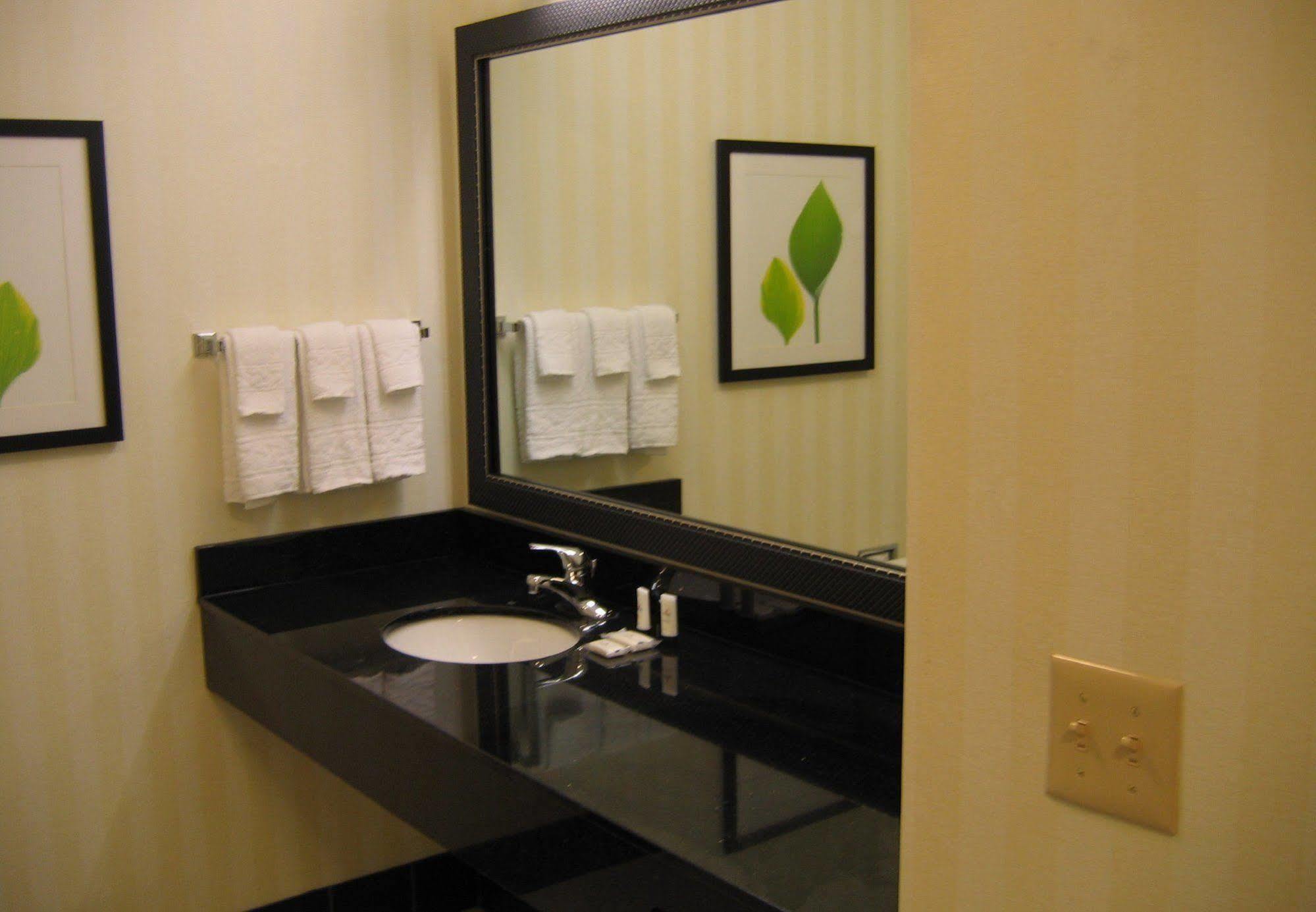 Fairfield Inn&Suites Jacksonville West/Chaffee Point Exterior foto